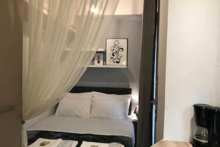 Cozy Studio 50M From Sea Афины Экстерьер фото